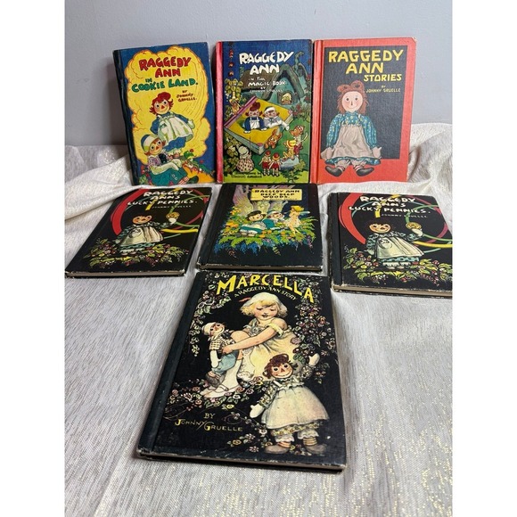 Vintage raggedy and hard back books 7 set - Picture 2 of 10